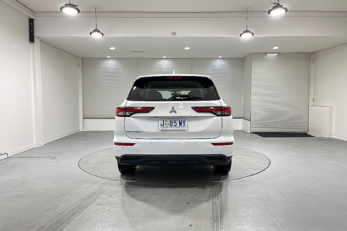 2021 Mitsubishi Outlander ES ZM