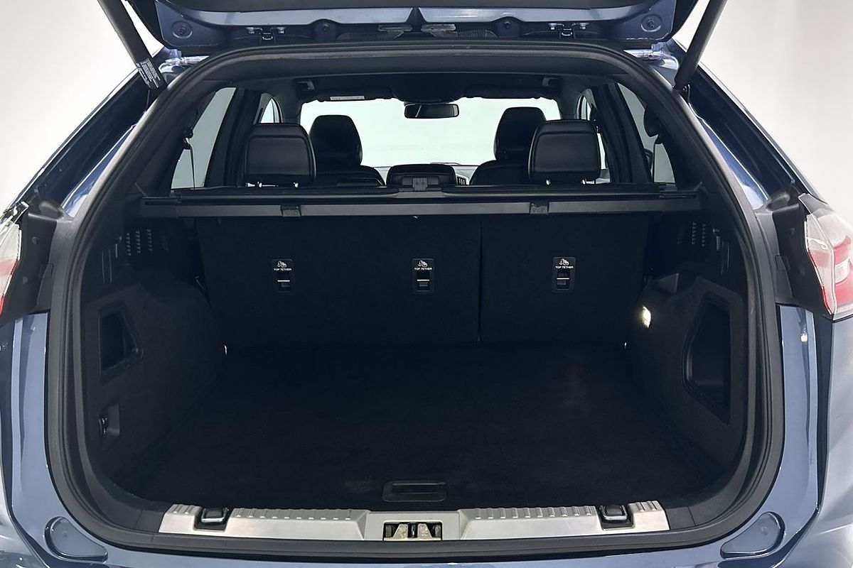 2019 Ford Endura ST-Line CA