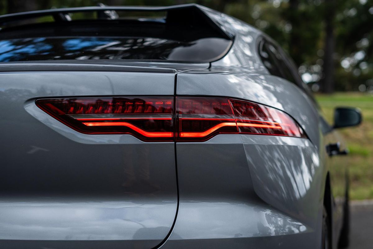 2023 Jaguar I-PACE EV400 HSE X590