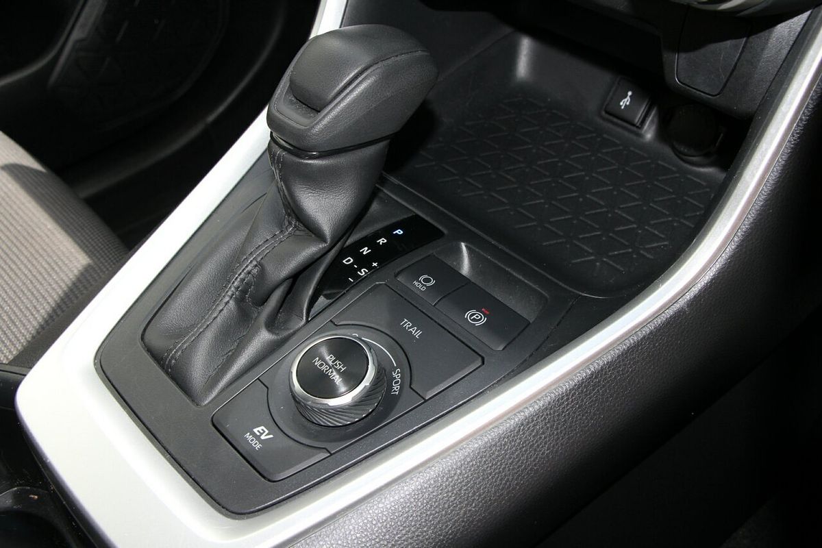 2022 Toyota RAV4 GXL AXAH54R