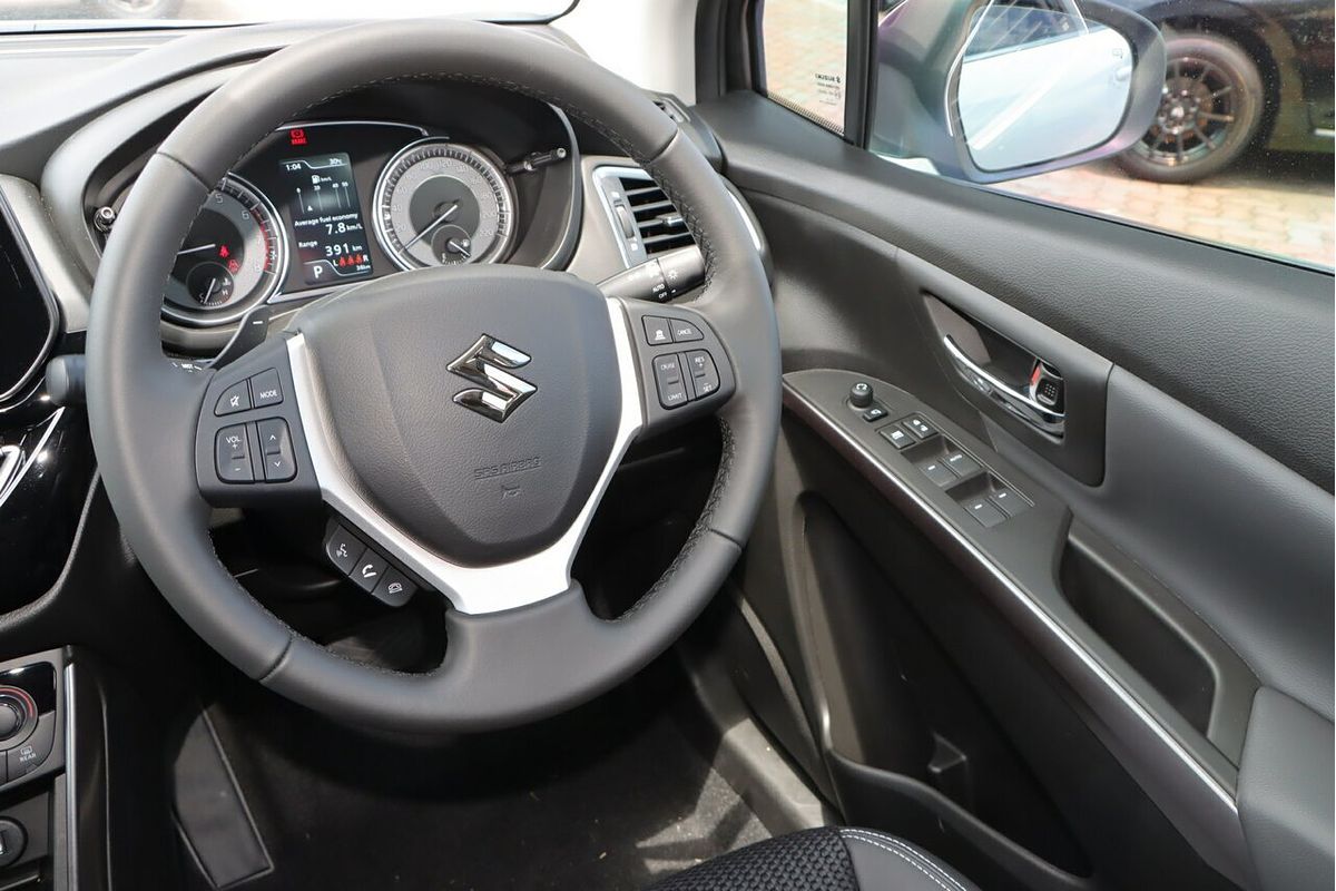 2023 Suzuki S-Cross Plus JYB