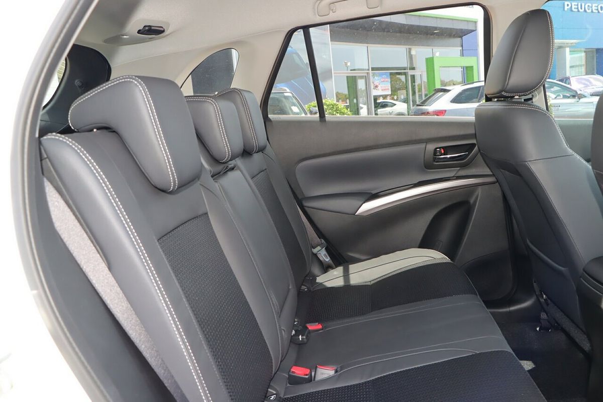 2023 Suzuki S-Cross Plus JYB