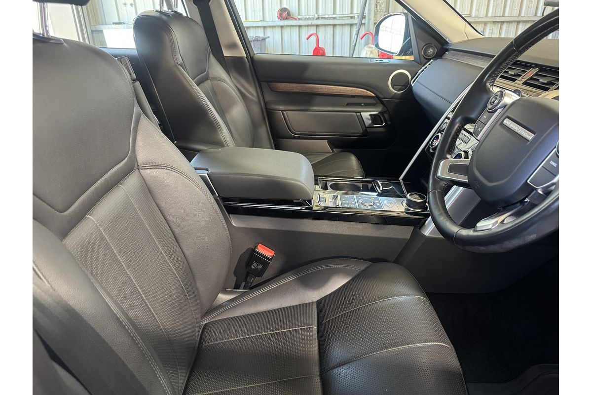 2017 Land Rover Discovery TD6 HSE Series 5