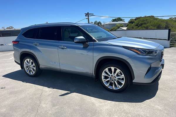 2022 Toyota Kluger Grande GSU75R