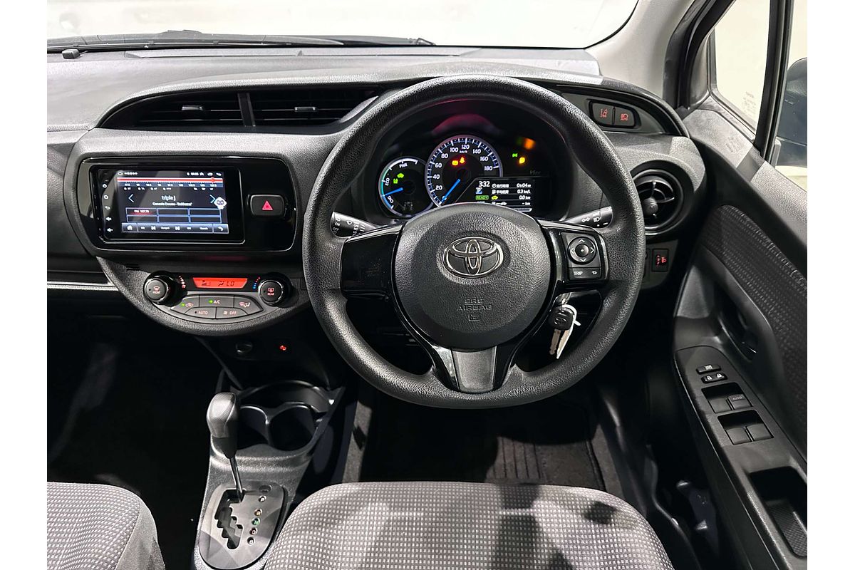 2019 Toyota VitZ Hybrid F NHP130