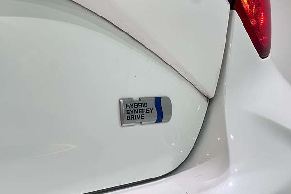 2019 Toyota Vitz Hybrid F NHP130