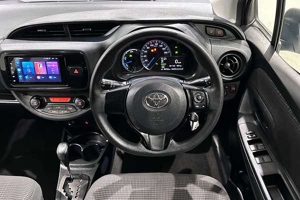 2019 Toyota Vitz Hybrid F NHP130