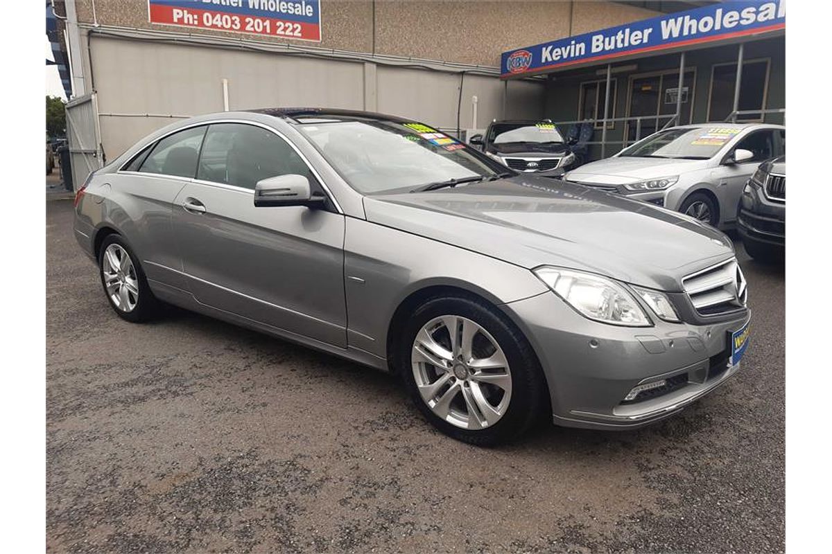 2010 Mercedes-Benz E250 CGI ELEGANCE 207