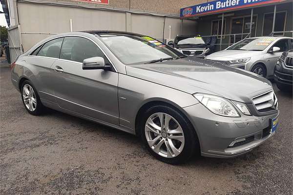 2010 Mercedes-Benz E250 CGI ELEGANCE 207