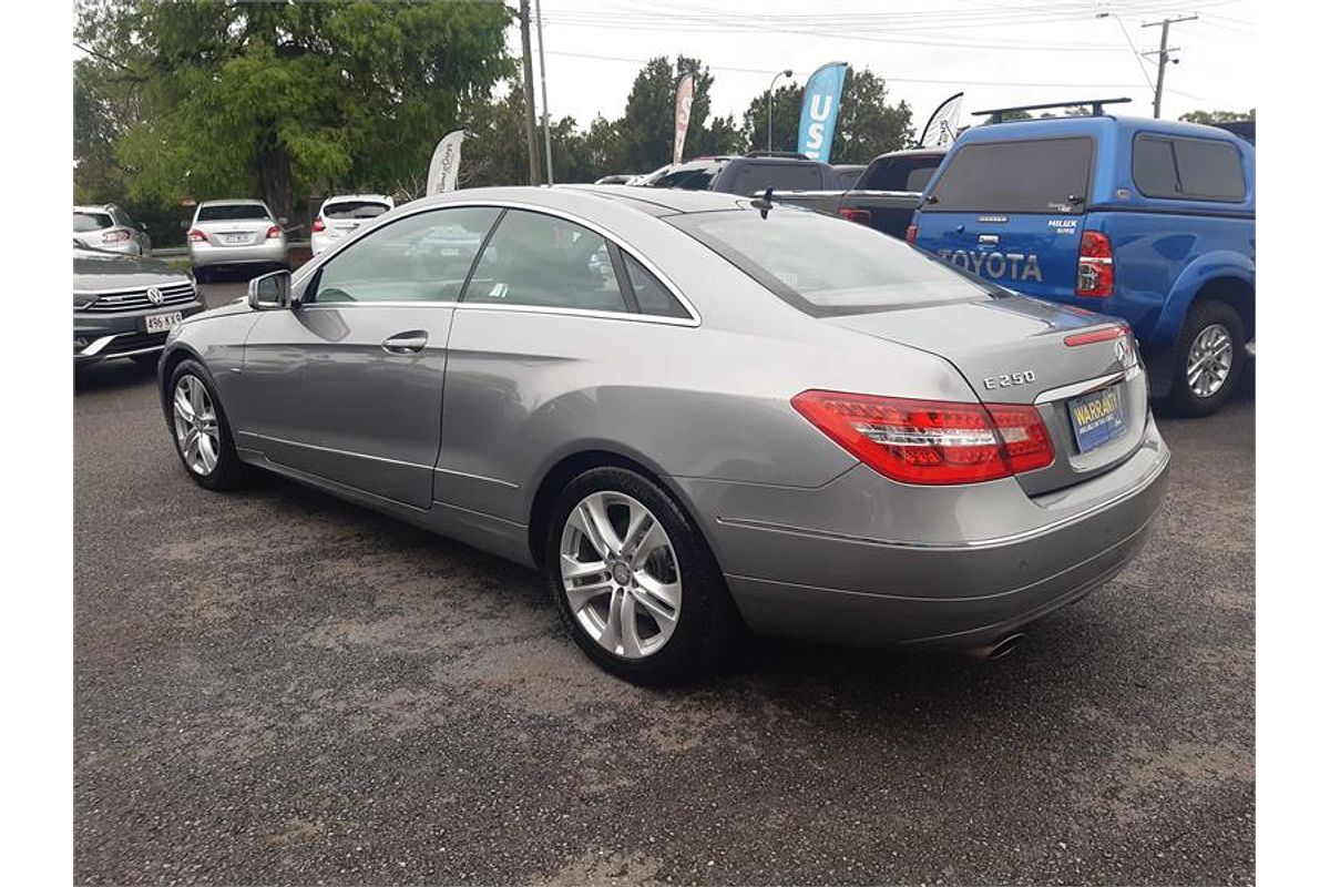 2010 Mercedes-Benz E250 CGI ELEGANCE 207
