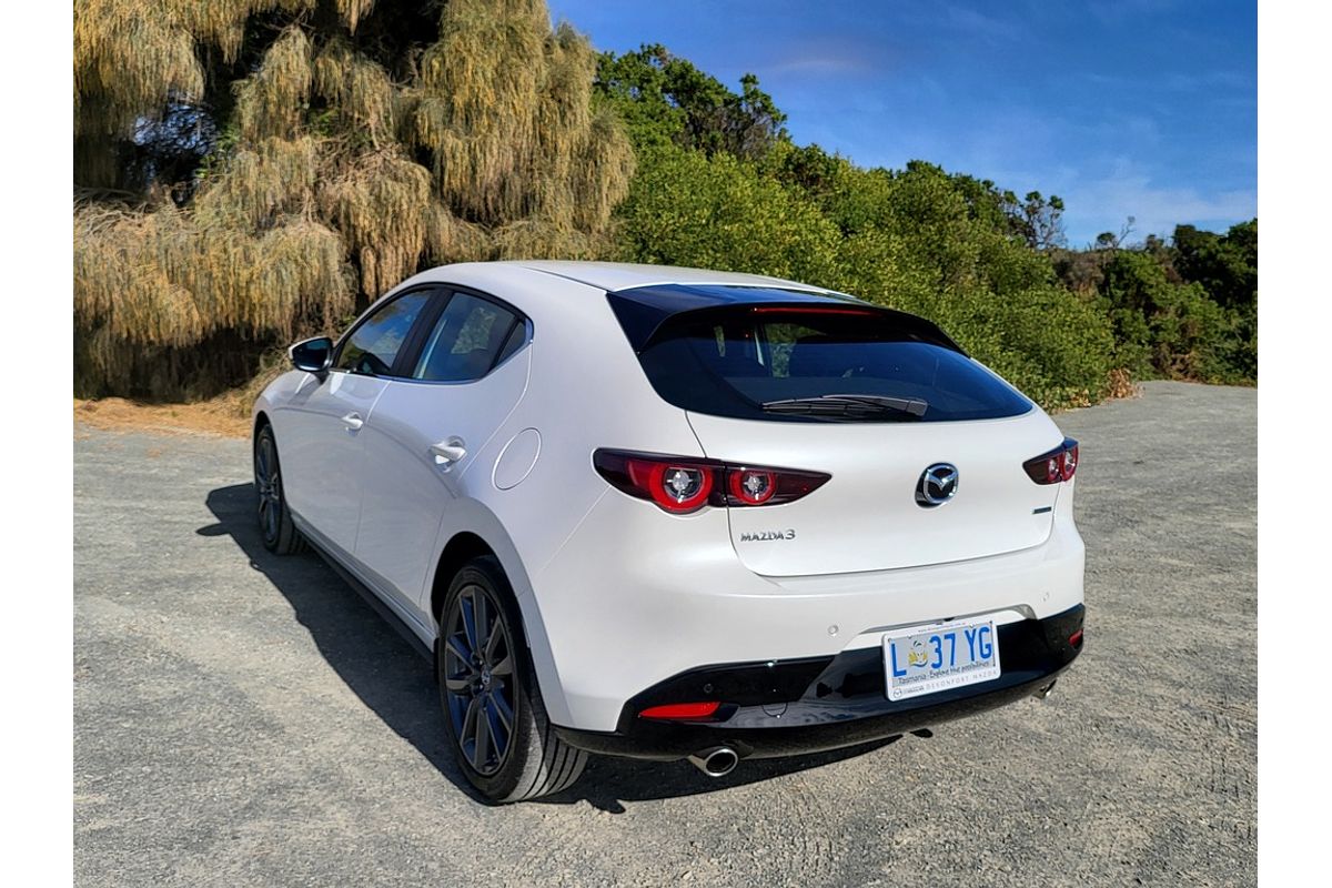 MAZDA3 R 6AUTO HATCH G20 EVOLVE VISION - MANAGERS DRIVEN CAR