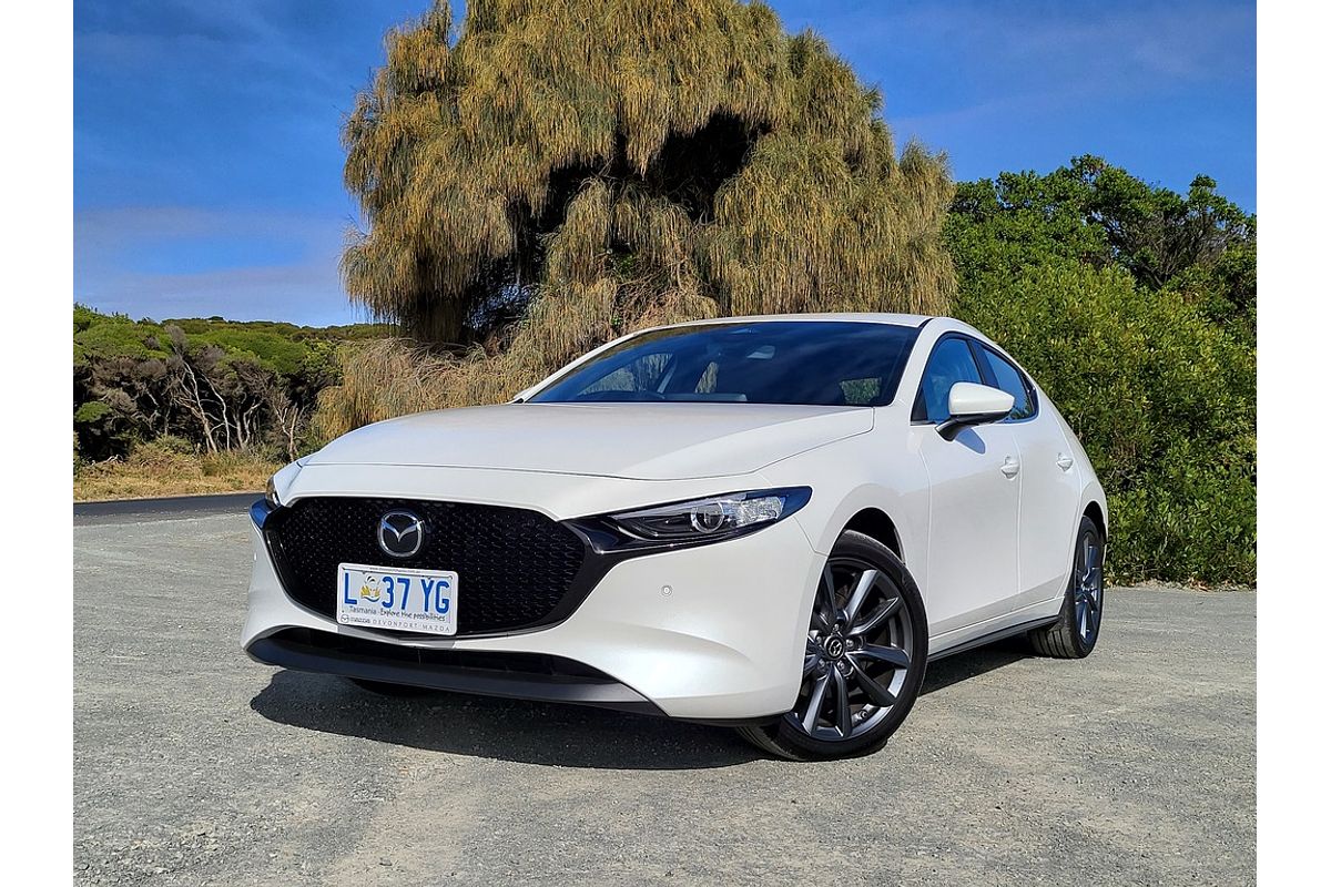MAZDA3 R 6AUTO HATCH G20 EVOLVE VISION - MANAGERS DRIVEN CAR