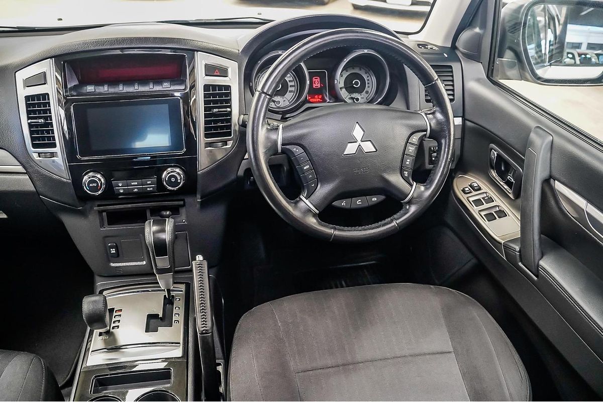 2019 Mitsubishi Pajero GLX NX