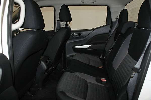 2024 Nissan Navara ST D23 4X4