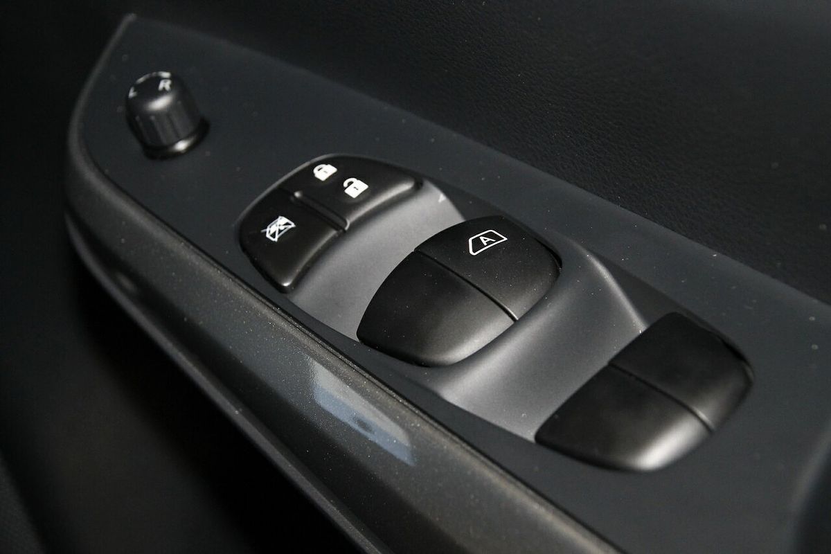 2024 Nissan Navara ST D23 4X4