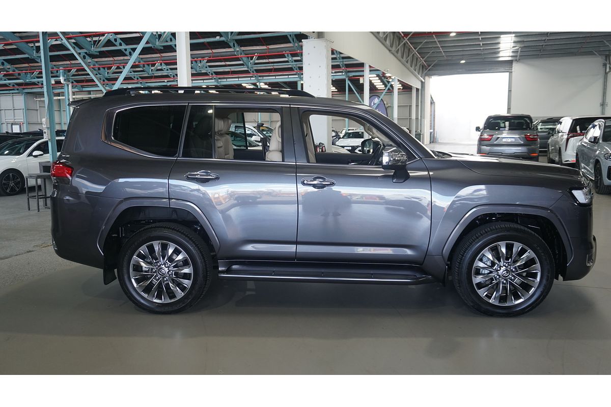 2023 Toyota Landcruiser Sahara ZX FJA300R