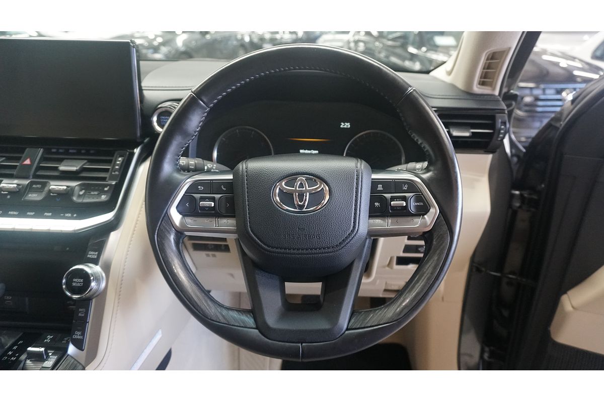2023 Toyota Landcruiser Sahara ZX FJA300R