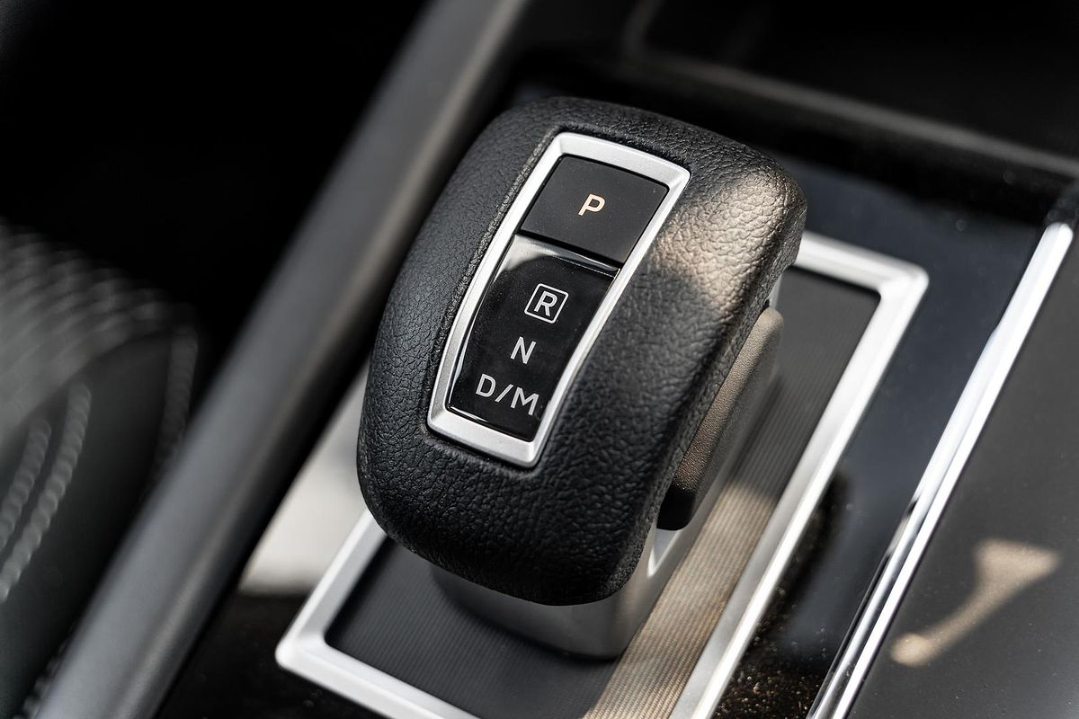 2024 Mitsubishi Outlander ES ZM