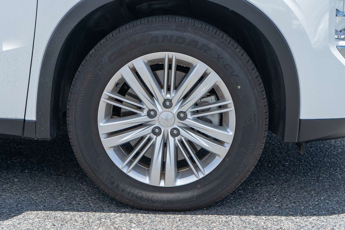 2022 Mitsubishi Outlander LS ZM