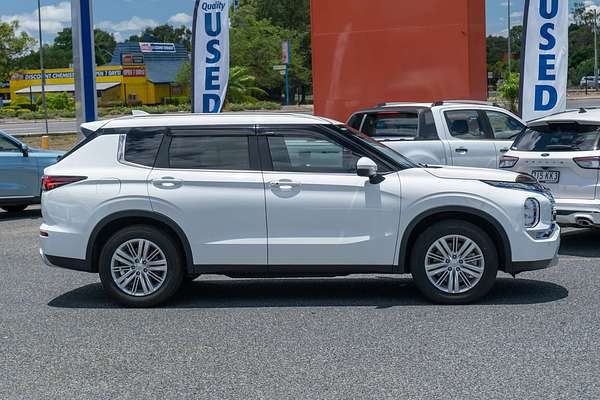 2022 Mitsubishi Outlander LS ZM