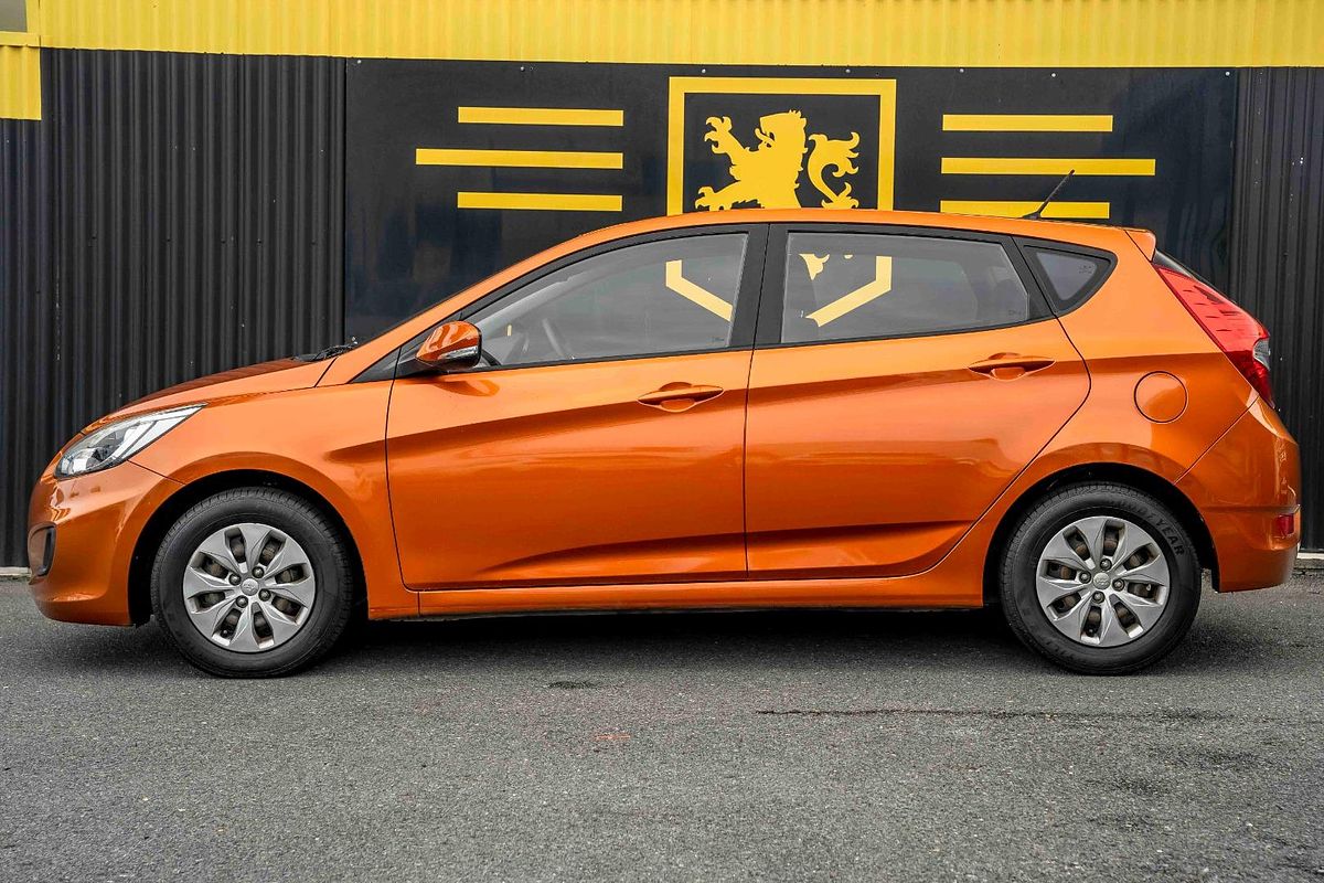 2015 Hyundai Accent Active RB2