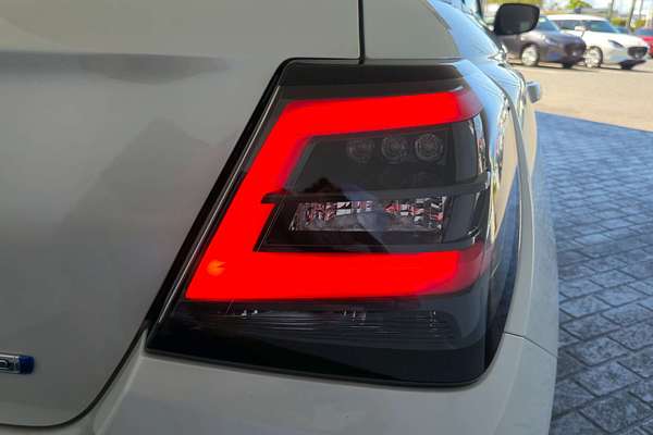 2024 Suzuki Swift Hybrid UZ