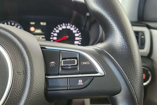 2024 Suzuki Swift Hybrid UZ