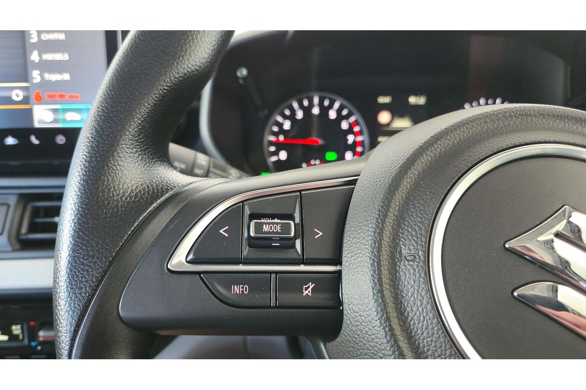 2024 Suzuki Swift Hybrid UZ
