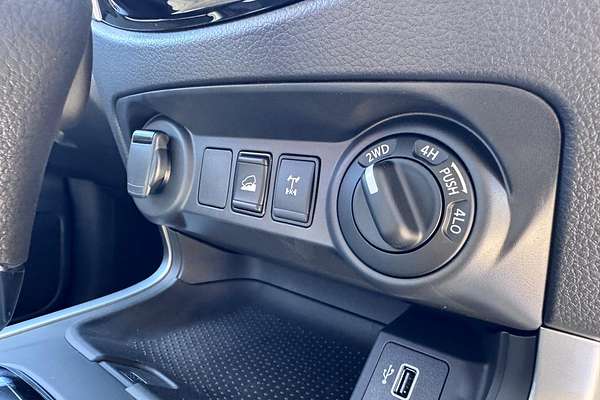 2024 Nissan Navara SL D23 4X4