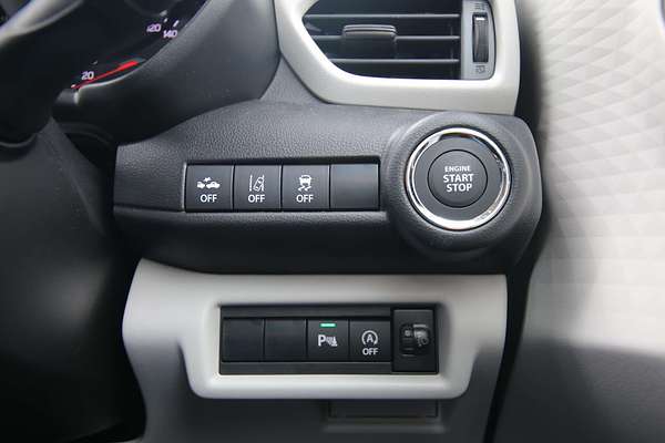 2024 Suzuki Swift Hybrid Plus UZ