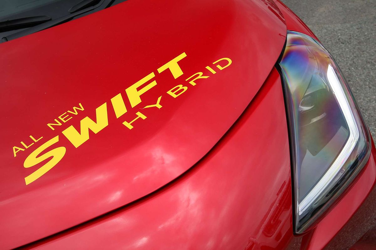 2024 Suzuki Swift Hybrid Plus UZ