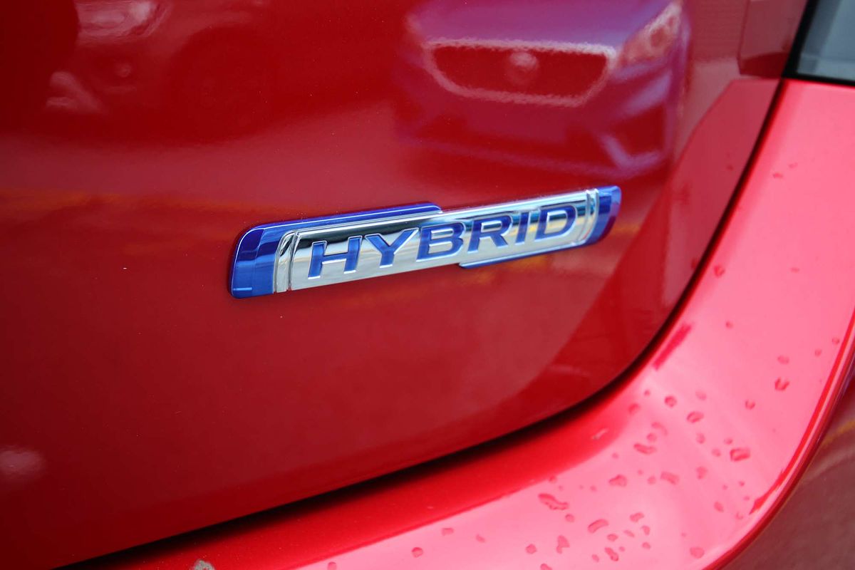 2024 Suzuki Swift Hybrid Plus UZ
