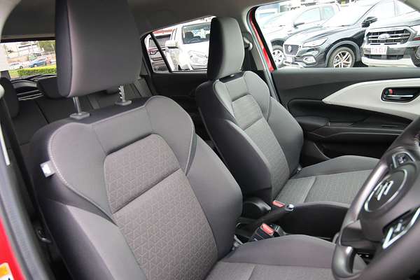 2024 Suzuki Swift Hybrid Plus UZ