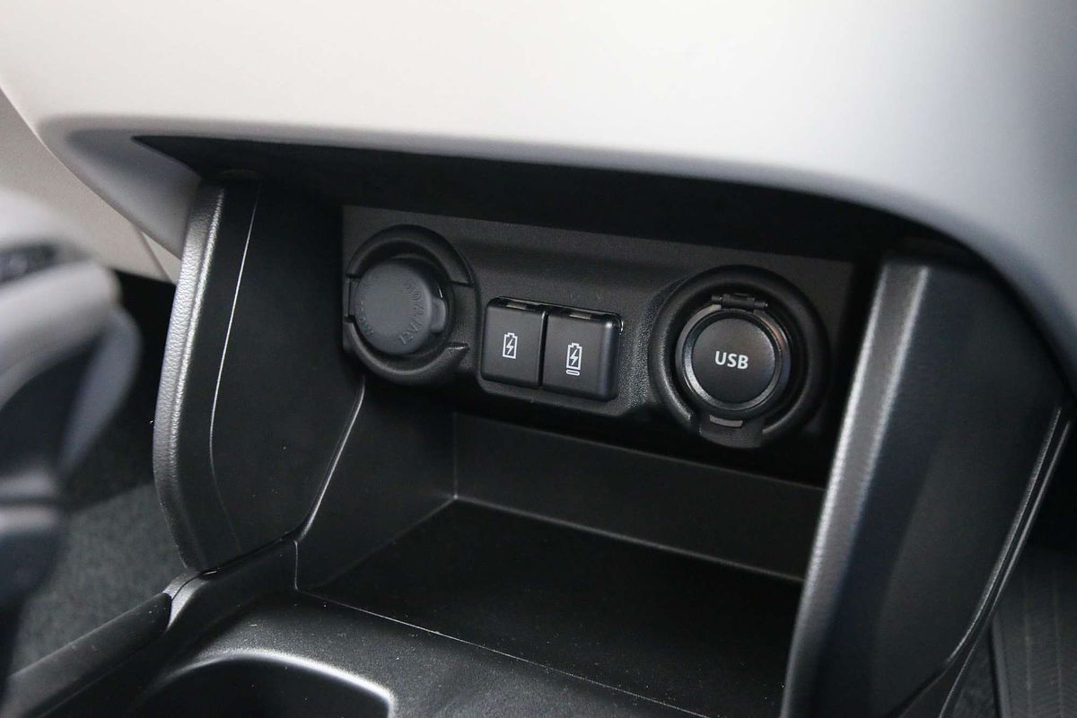 2024 Suzuki Swift Hybrid Plus UZ