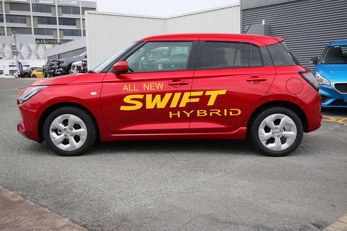 2024 Suzuki Swift Hybrid Plus UZ