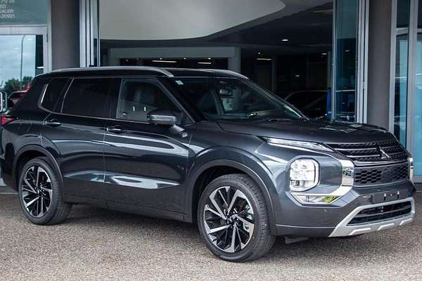 2024 Mitsubishi Outlander Exceed ZM AWD