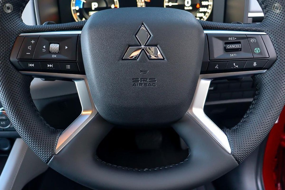 2023 Mitsubishi Outlander Exceed ZM AWD