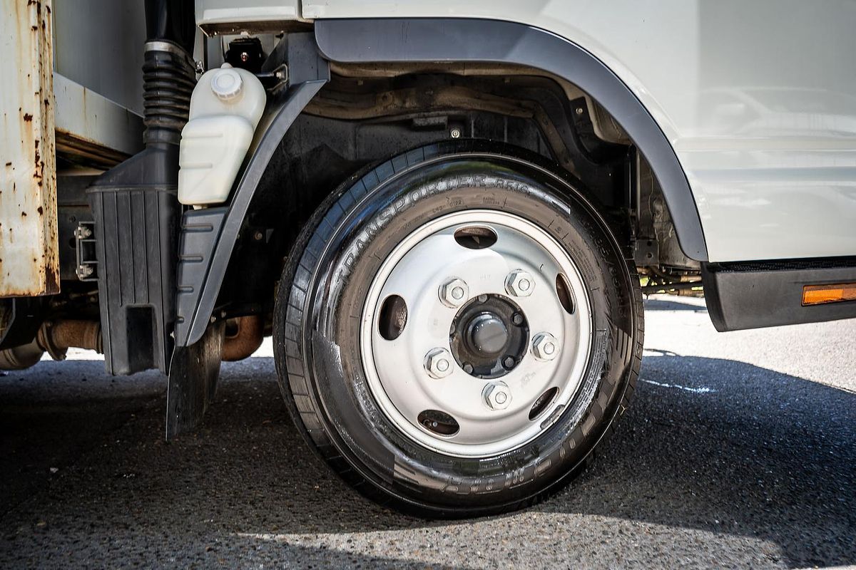2020 Fuso Canter 515 Alloy