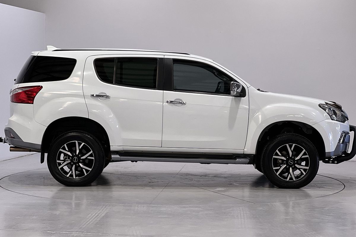 2021 Isuzu MU-X LS-U