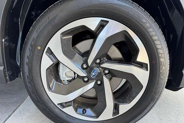 2024 Subaru Forester 2.5i-S S5