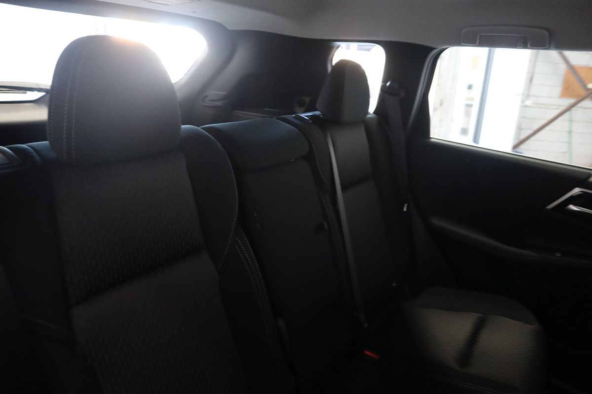 2022 Mitsubishi Outlander ES ZM