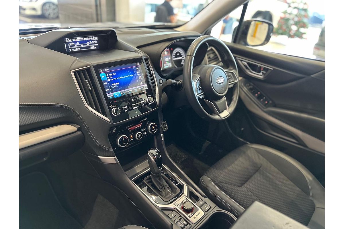 2023 Subaru Forester 2.5i Premium S5