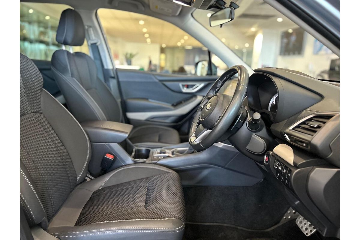 2023 Subaru Forester 2.5i Premium S5