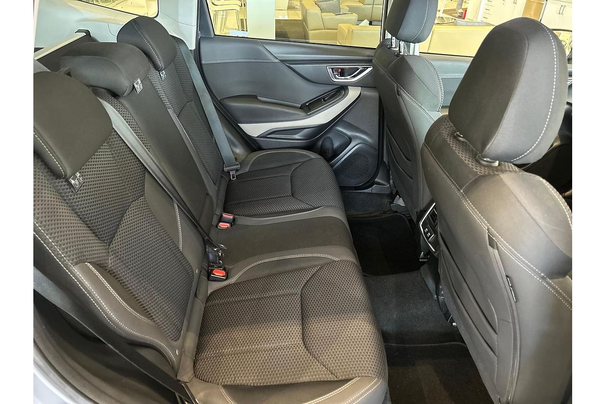 2023 Subaru Forester 2.5i Premium S5