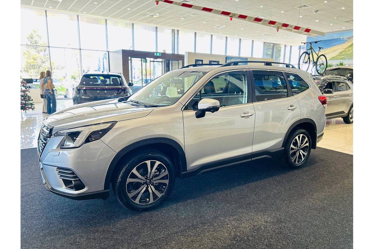 2023 Subaru Forester 2.5i Premium S5