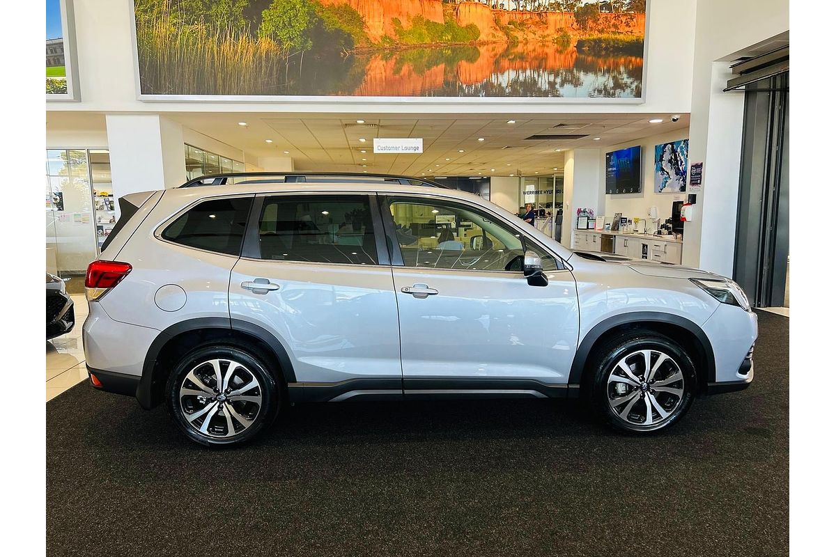 2023 Subaru Forester 2.5i Premium S5