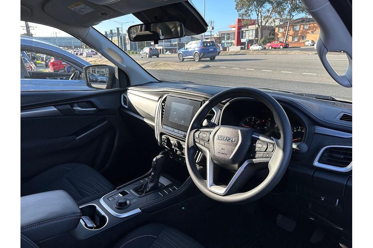 2023 Isuzu MU-X LS-M