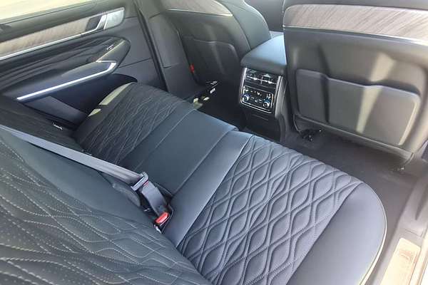 2024 GWM Tank 500 Ultra Hybrid P03