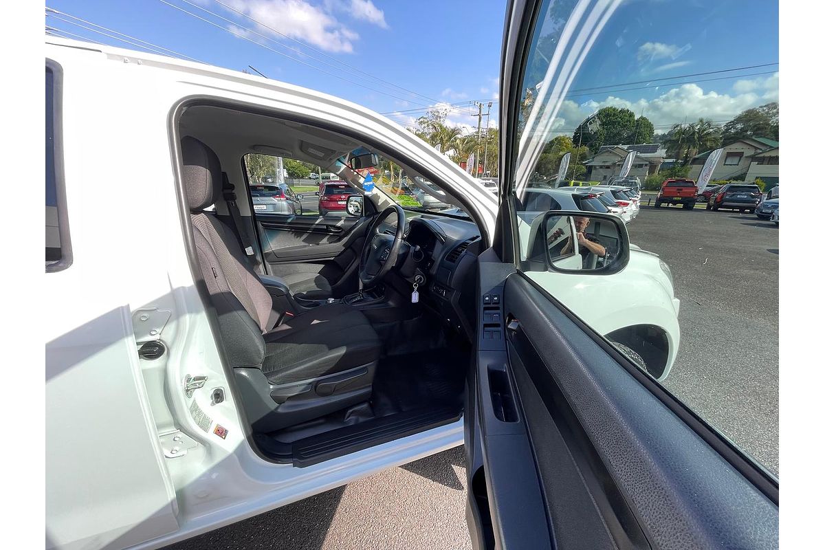 2019 Isuzu D-MAX SX 4X4