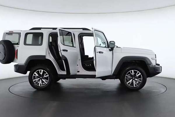 2023 GWM Tank 300 Ultra Hybrid P01